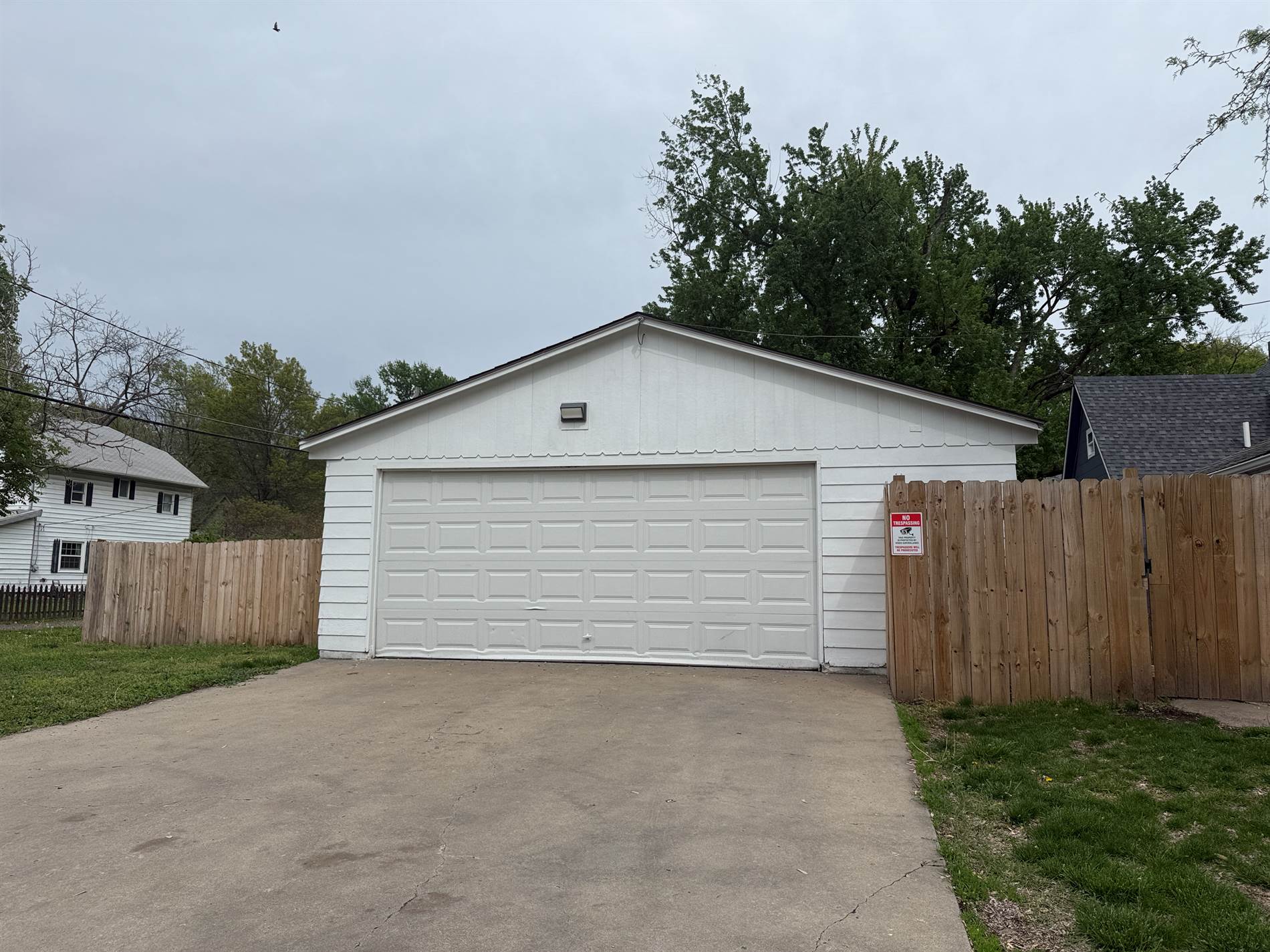 2306 SW Duane St, Topeka, KS 66608