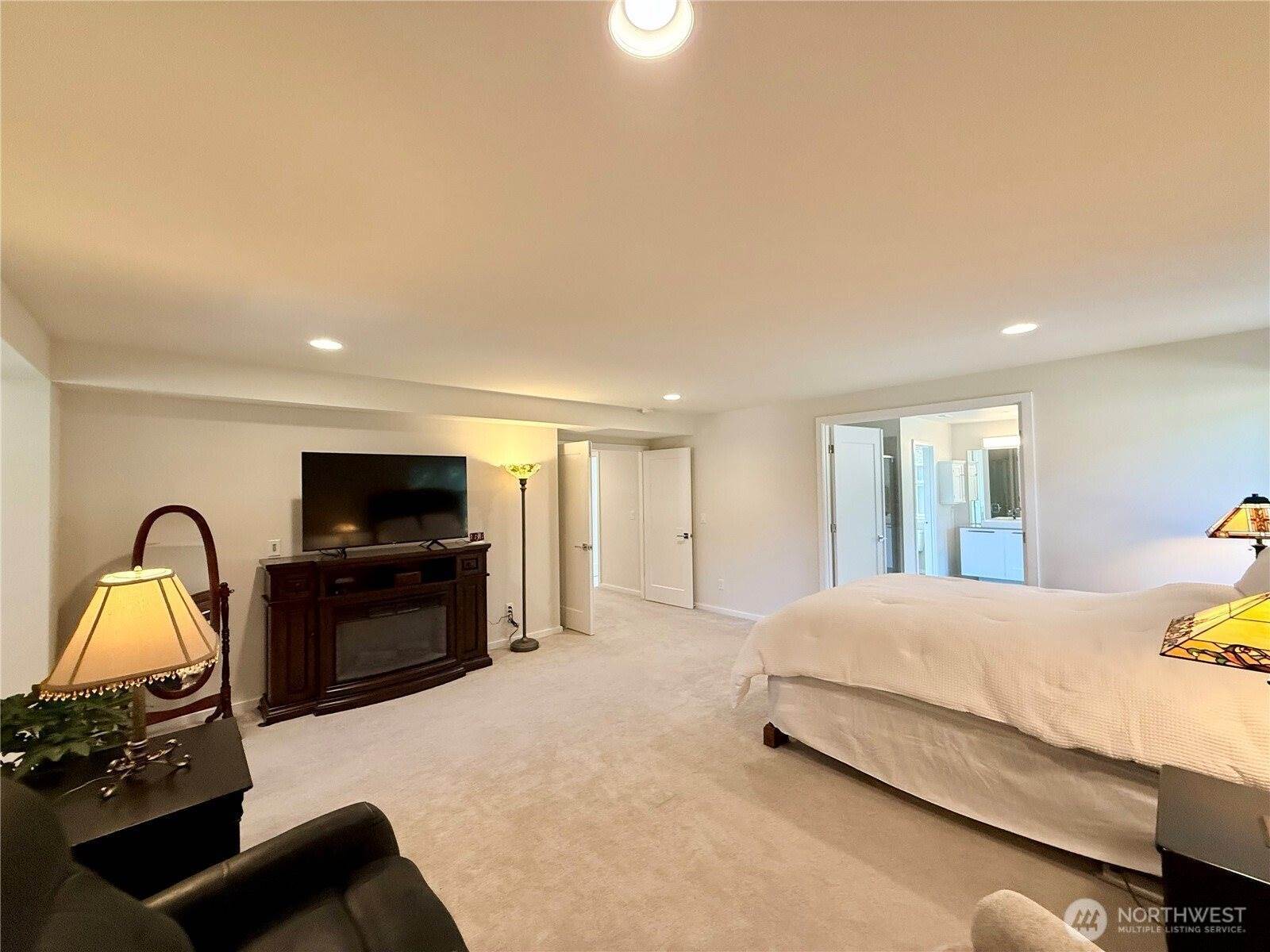 12442 Harwood Cove Lane SW, Lakewood, WA 98498