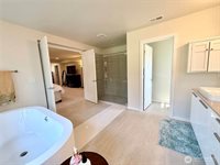 12442 Harwood Cove Lane SW, Lakewood, WA 98498