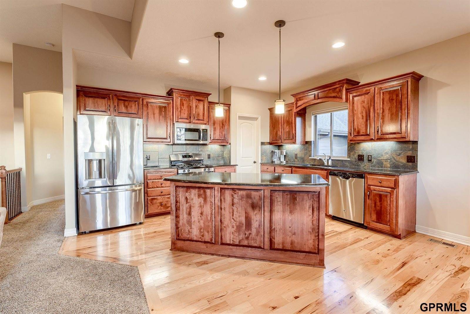 6104 South 193 Street, Omaha, NE 68135