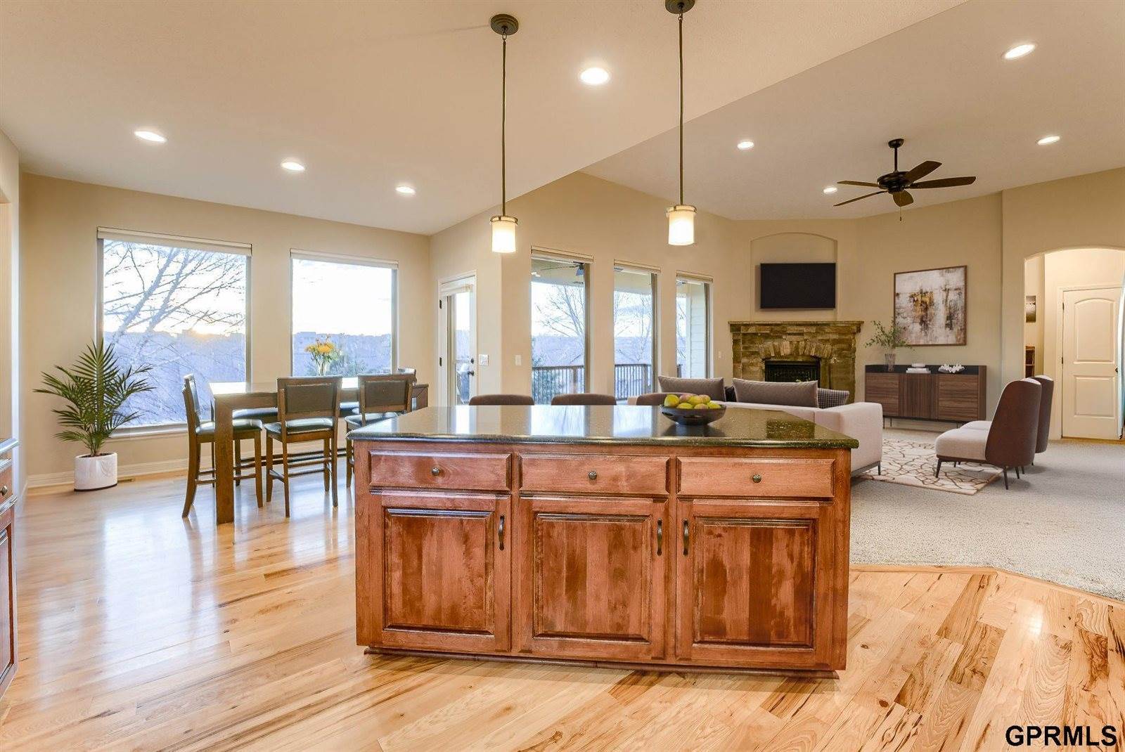 6104 South 193 Street, Omaha, NE 68135