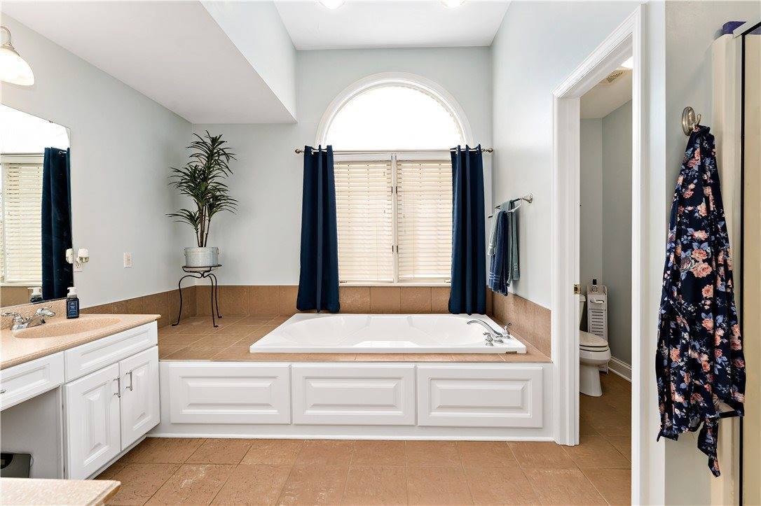 137 Bittersweet Circle, Peters Township, PA 15367