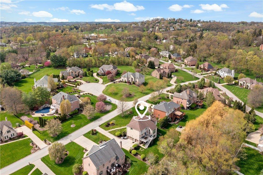 137 Bittersweet Circle, Peters Township, PA 15367