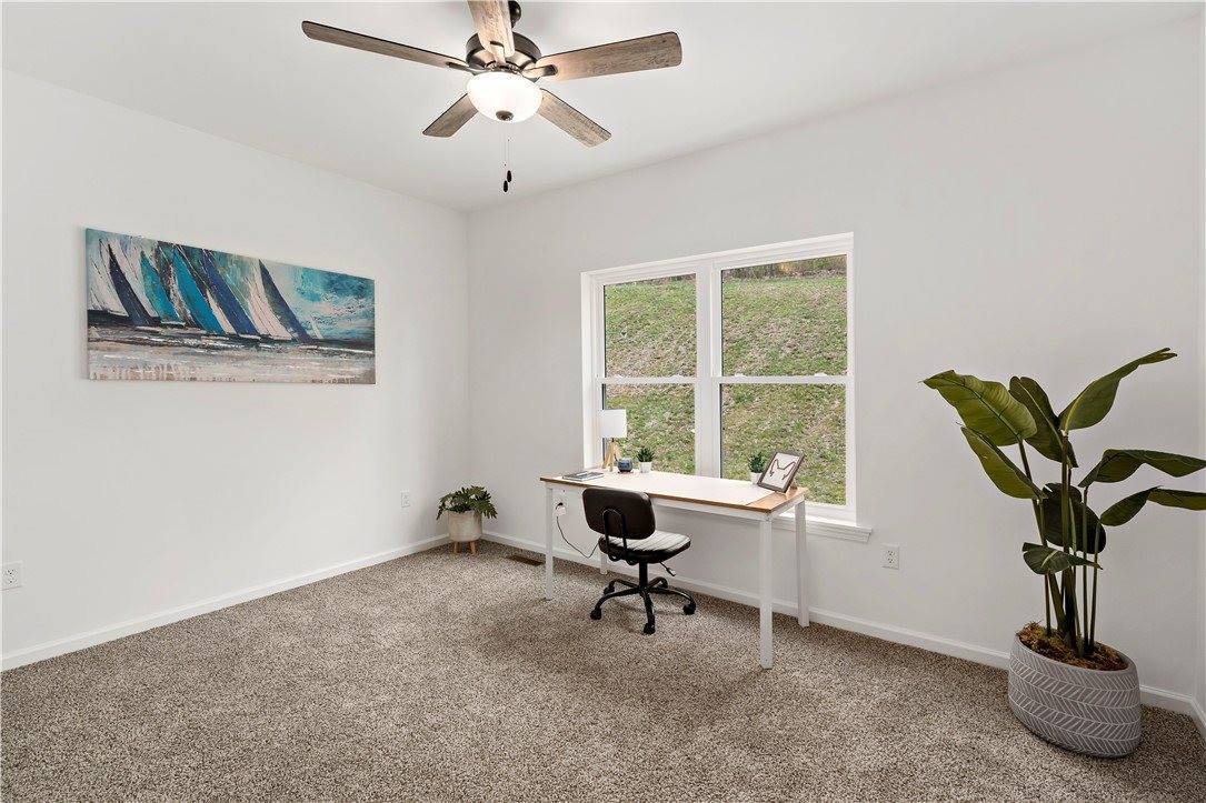 300 Timberline Dr, North Franklin Township, PA 15301