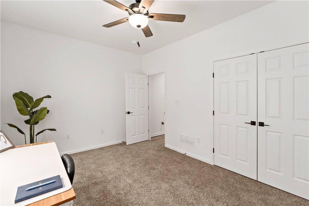 300 Timberline Dr, North Franklin Township, PA 15301