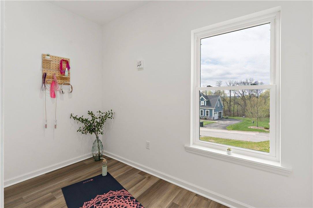 300 Timberline Dr, North Franklin Township, PA 15301