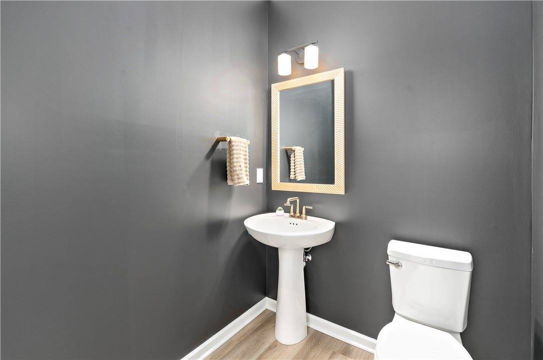 300 Timberline Dr, North Franklin Township, PA 15301