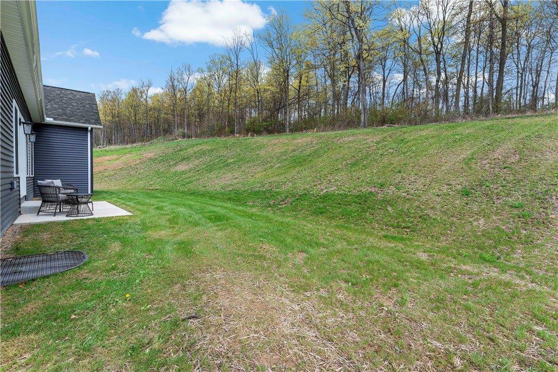 300 Timberline Dr, North Franklin Township, PA 15301