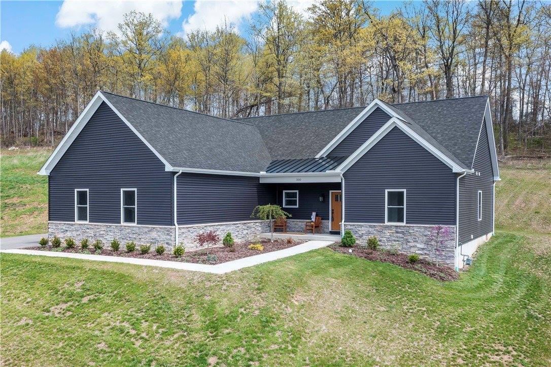 300 Timberline Dr, North Franklin Township, PA 15301