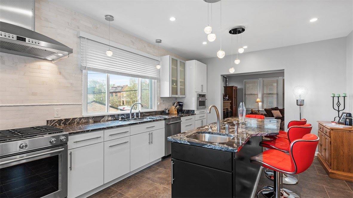 347 Bailey Ave, Mt Washington, PA 15211