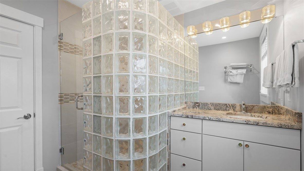 347 Bailey Ave, Mt Washington, PA 15211