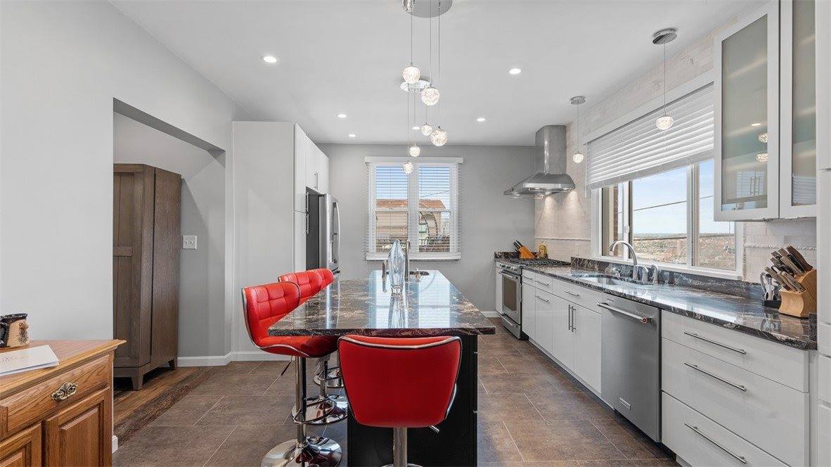 347 Bailey Ave, Mt Washington, PA 15211