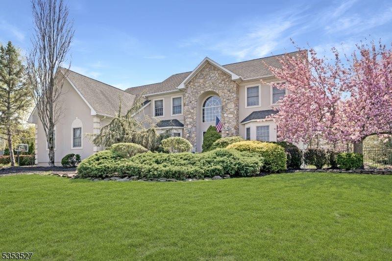 41 Briarwood Drive East, Warren Township, NJ 07059