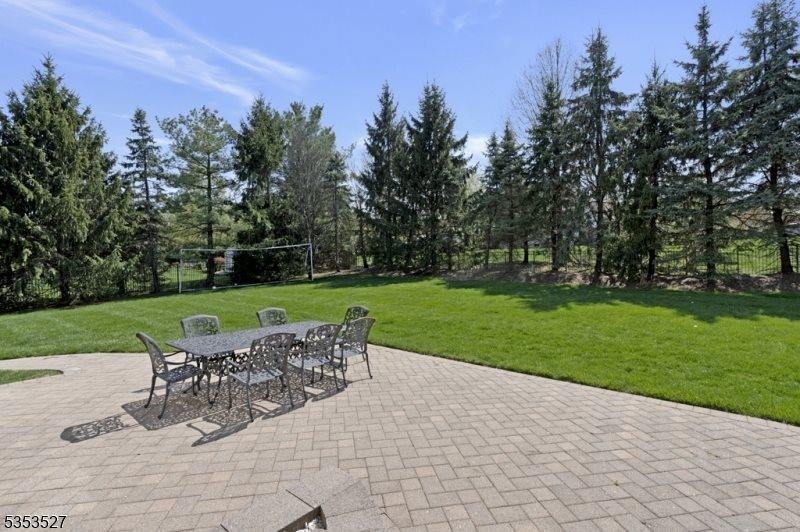 41 Briarwood Drive East, Warren Township, NJ 07059