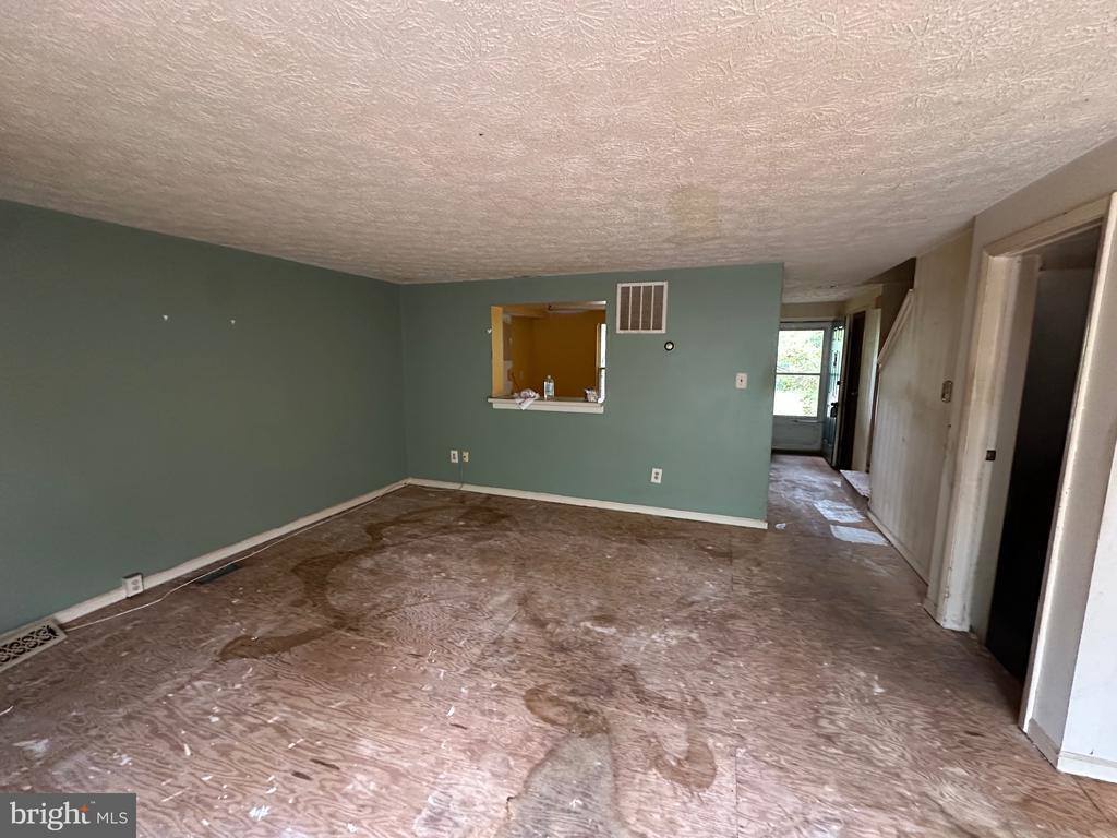 14680 Stone Crossing Court, Centreville, VA 20120