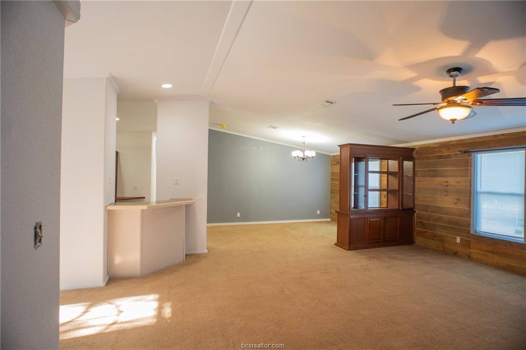 5511 Mesquite Meadow Lane, Bryan, TX 77808