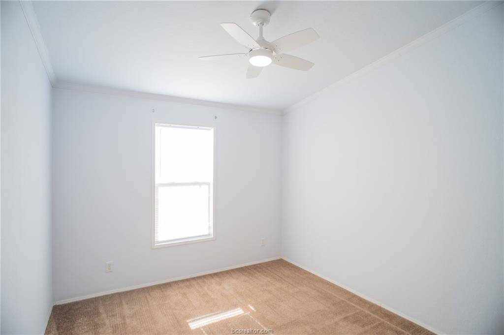 5511 Mesquite Meadow Lane, Bryan, TX 77808