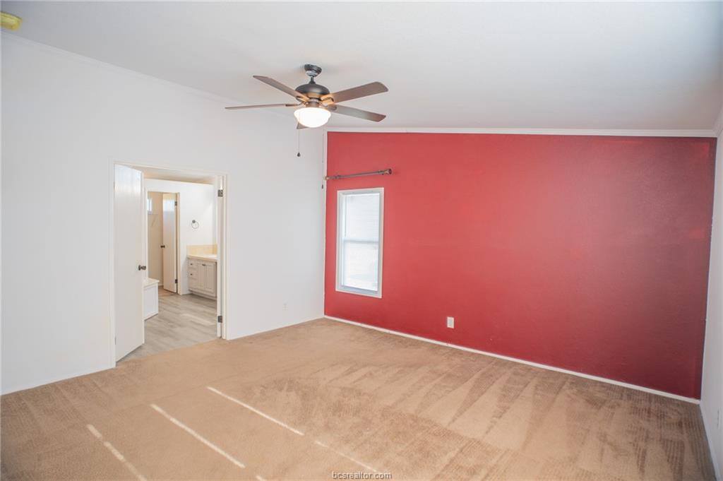 5511 Mesquite Meadow Lane, Bryan, TX 77808