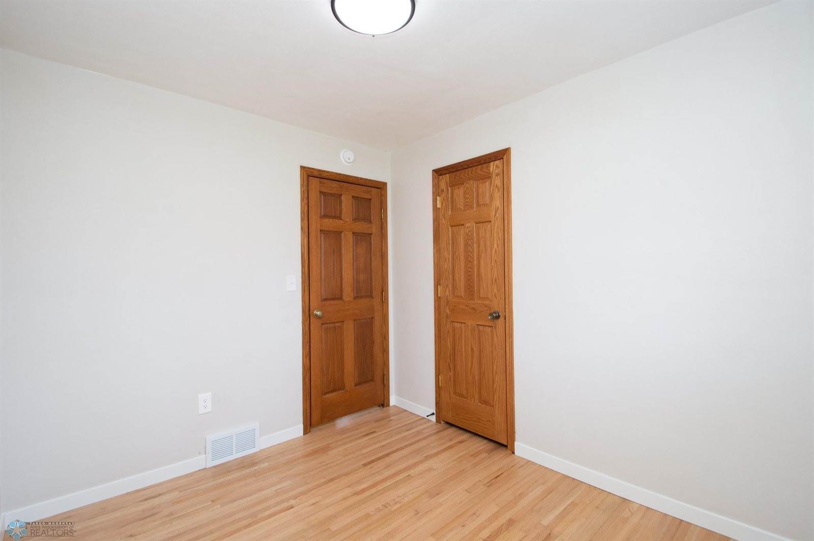 1813 14 1/2 Street South, Fargo, ND 58103