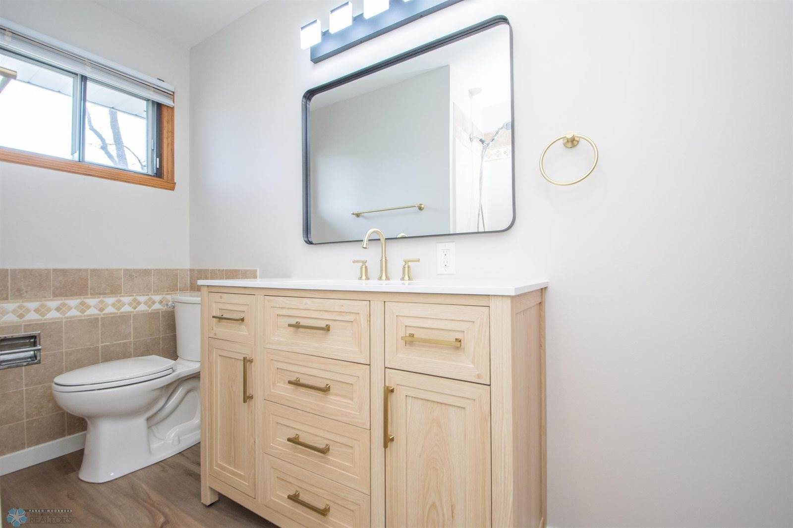 1813 14 1/2 Street South, Fargo, ND 58103