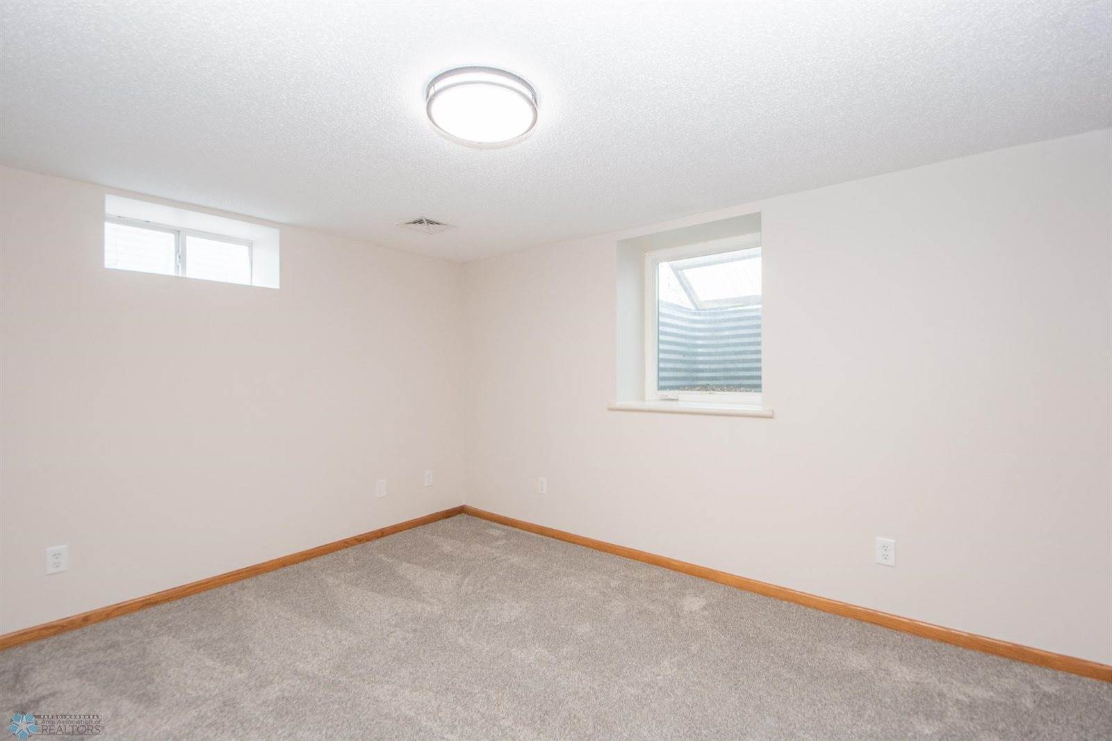 1813 14 1/2 Street South, Fargo, ND 58103