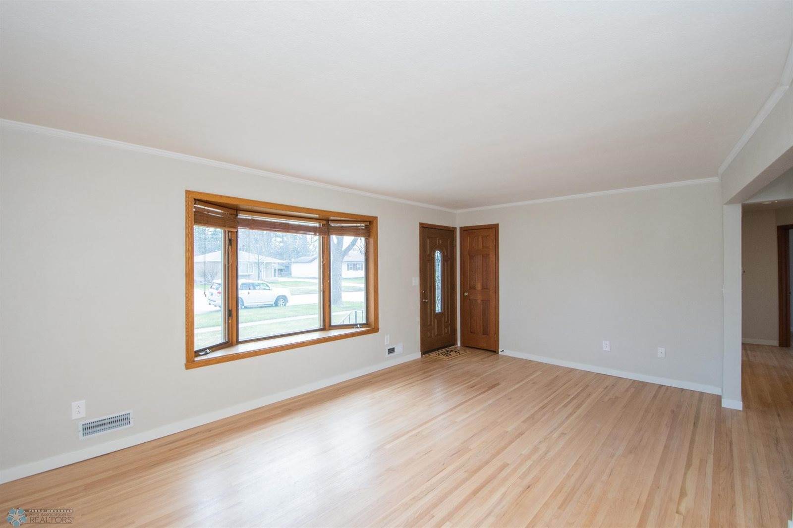 1813 14 1/2 Street South, Fargo, ND 58103