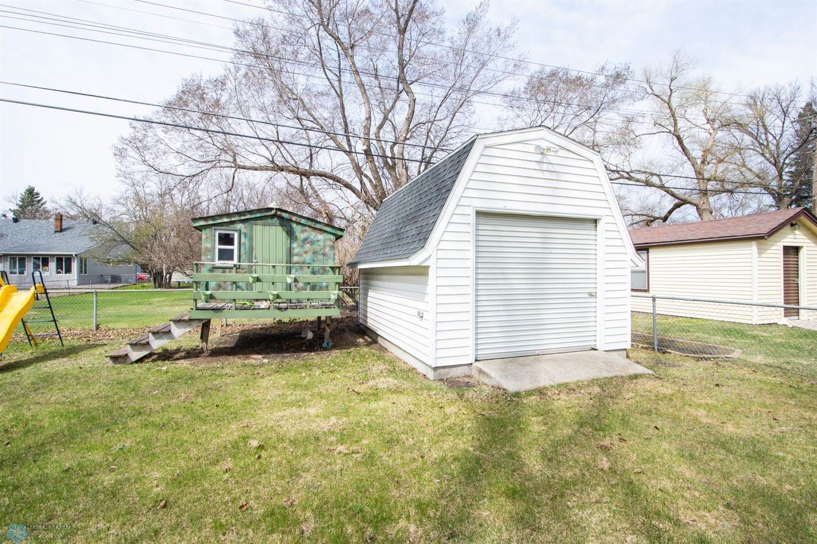 1813 14 1/2 Street South, Fargo, ND 58103