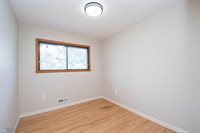 1813 14 1/2 Street South, Fargo, ND 58103