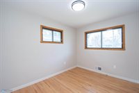 1813 14 1/2 Street South, Fargo, ND 58103