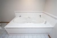 1813 14 1/2 Street South, Fargo, ND 58103