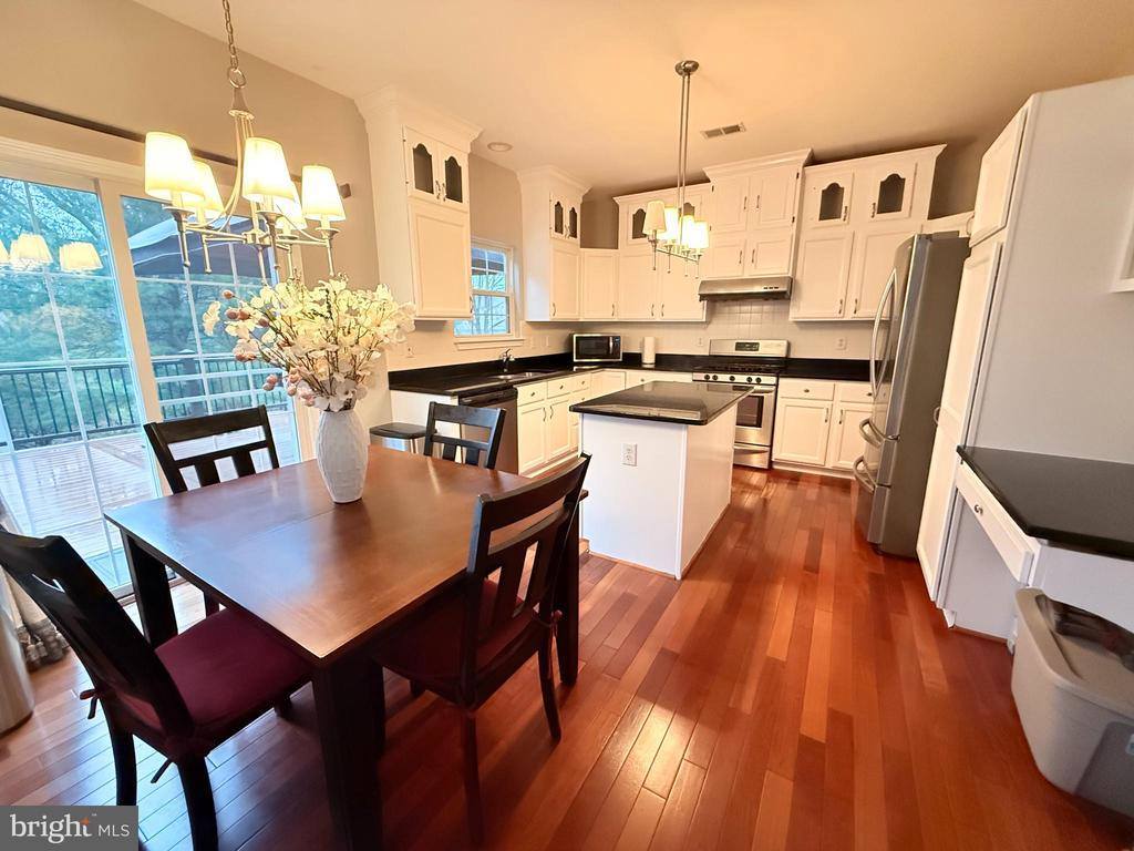 15 Coburn Road, Pennington, NJ 08534