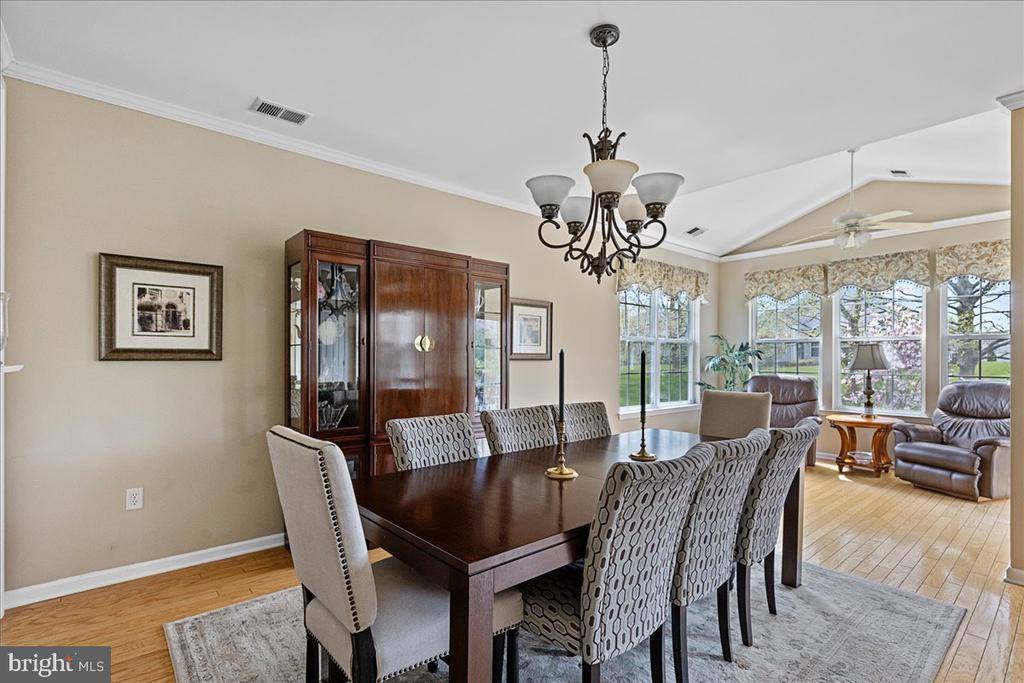 20 Powderhorn Way, Allentown, NJ 08501