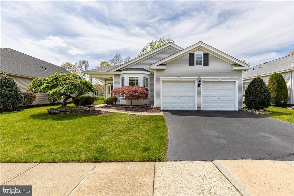 20 Powderhorn Way, Allentown, NJ 08501