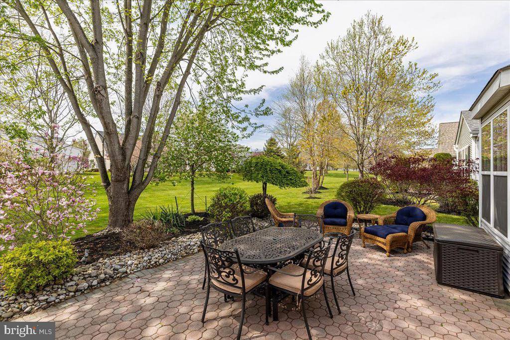 20 Powderhorn Way, Allentown, NJ 08501