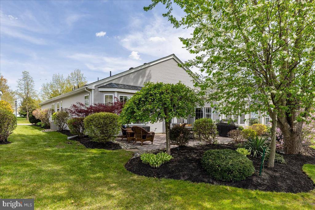 20 Powderhorn Way, Allentown, NJ 08501