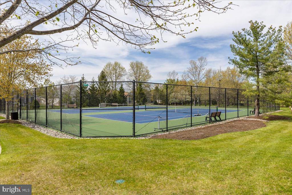 20 Powderhorn Way, Allentown, NJ 08501