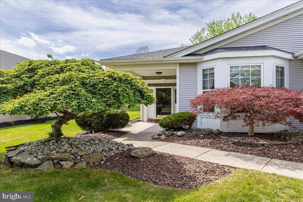 20 Powderhorn Way, Allentown, NJ 08501