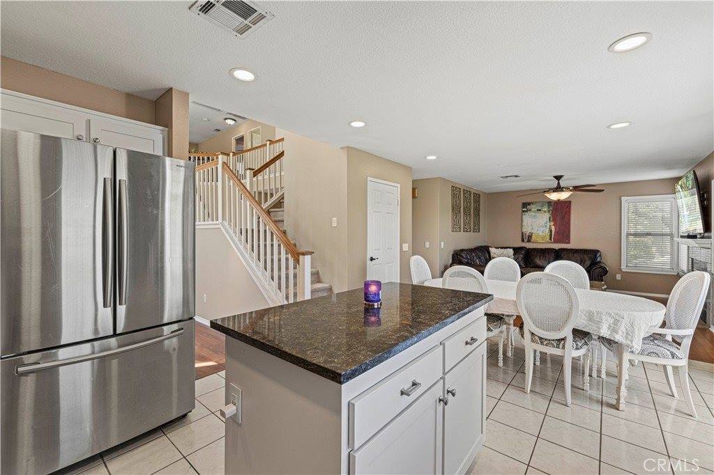 27654 Ron Ridge Drive, Saugus, CA 91350