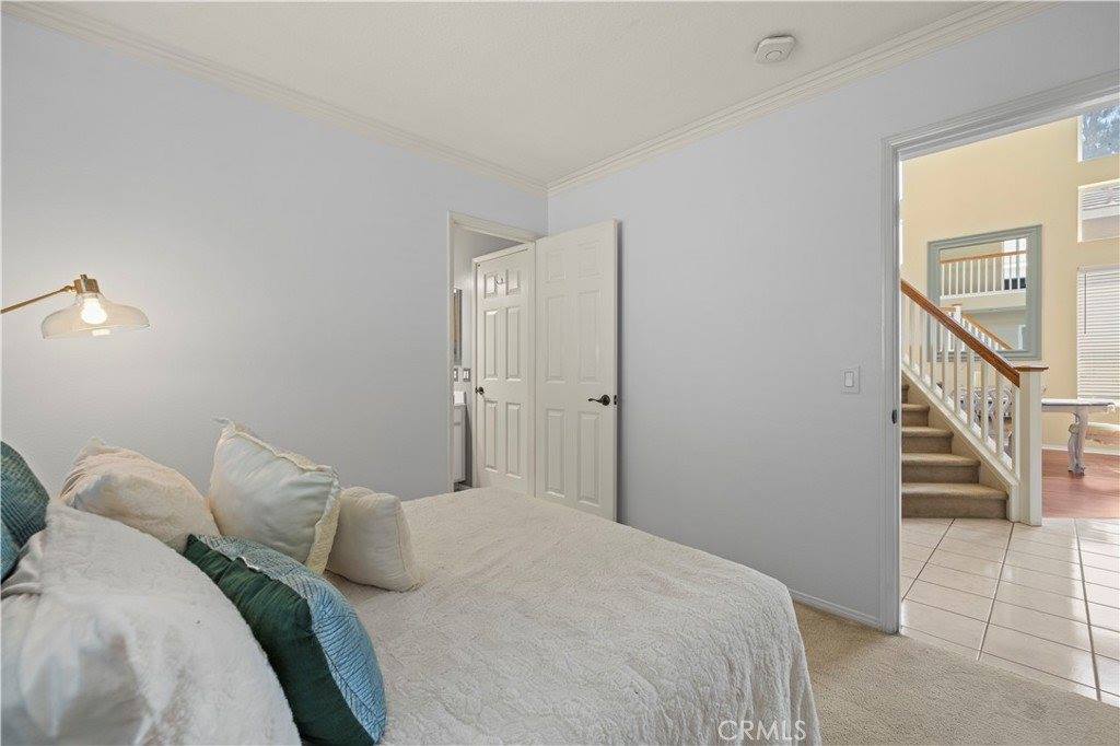 27654 Ron Ridge Drive, Saugus, CA 91350