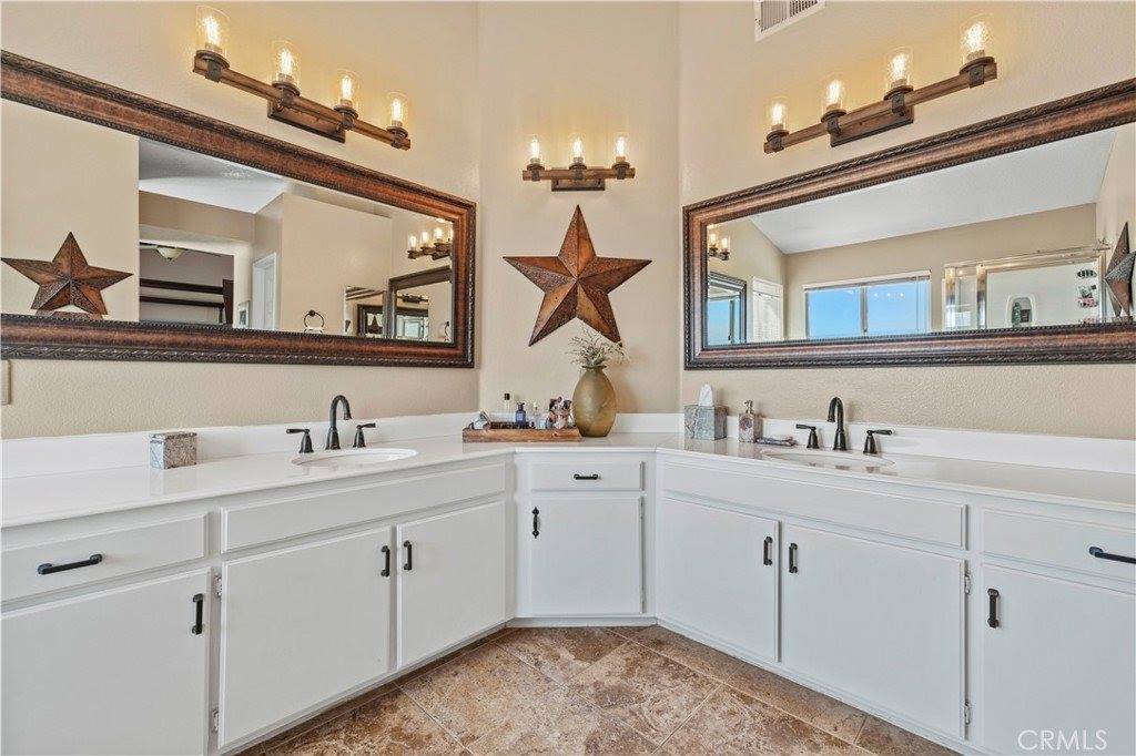 27654 Ron Ridge Drive, Saugus, CA 91350