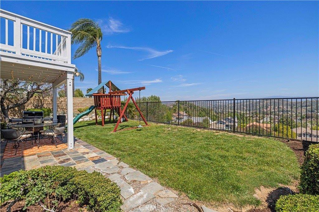 27654 Ron Ridge Drive, Saugus, CA 91350