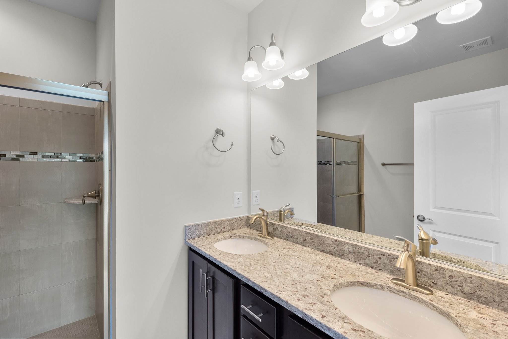 223 Crown Park Ave, Gaithersburg, MD 20878