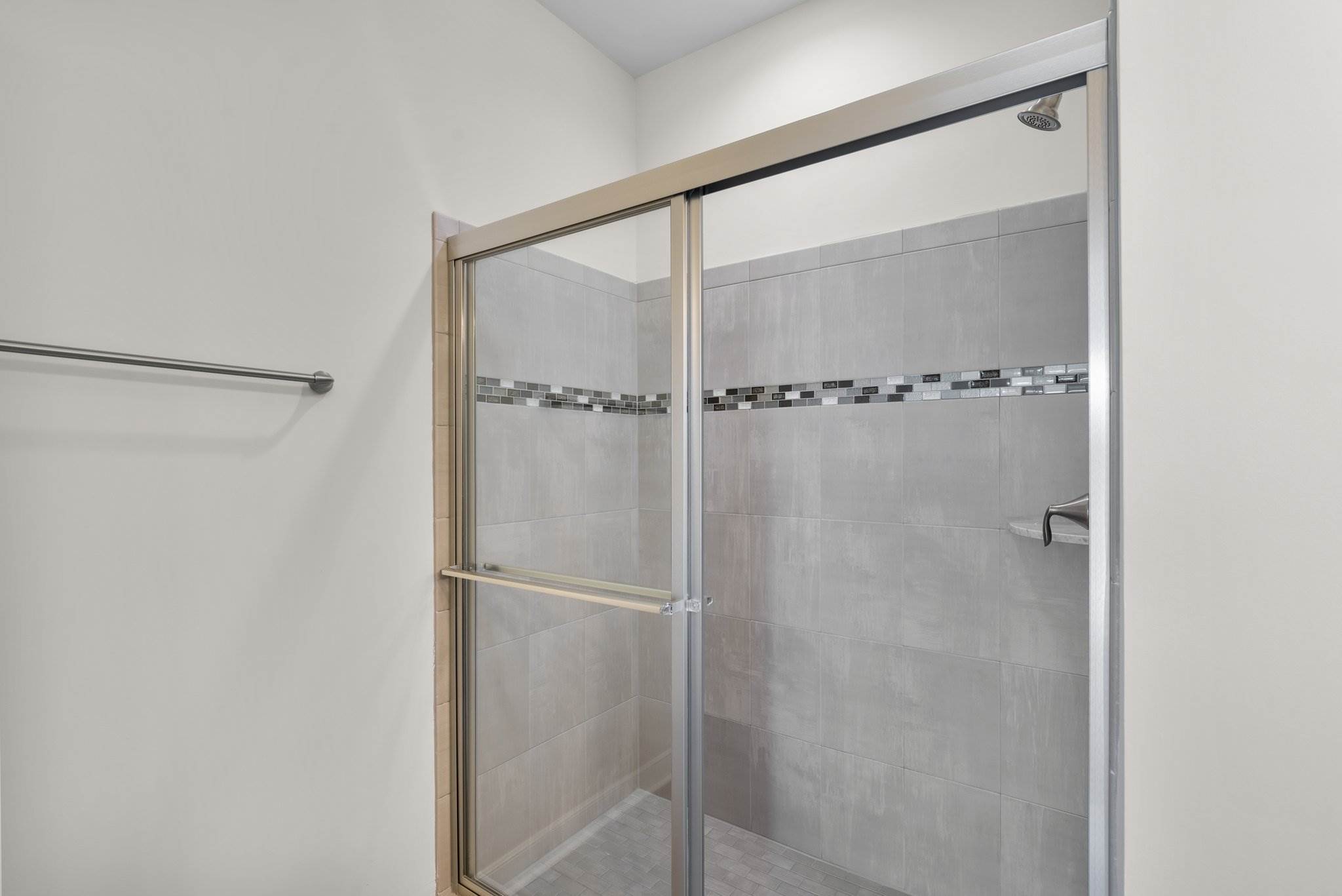 223 Crown Park Ave, Gaithersburg, MD 20878