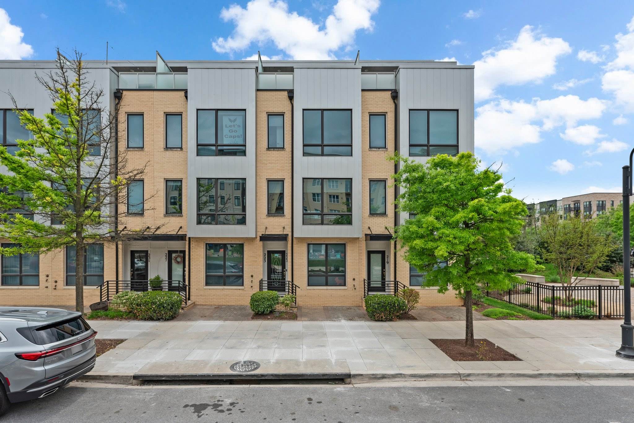 223 Crown Park Ave, Gaithersburg, MD 20878