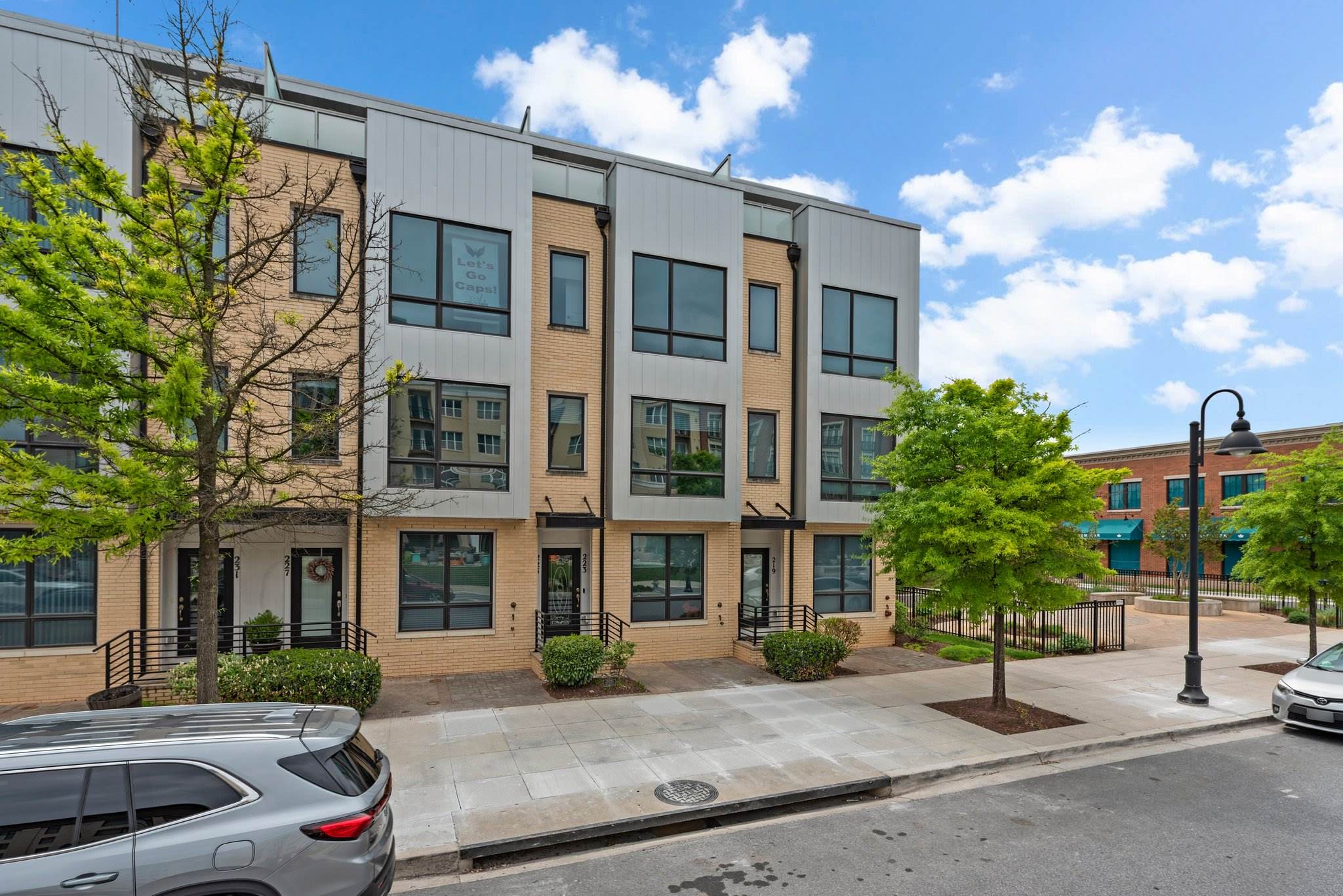 223 Crown Park Ave, Gaithersburg, MD 20878