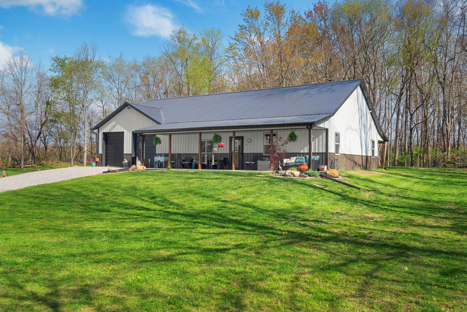 11880 East Kyle, Rosedale, IN 47874