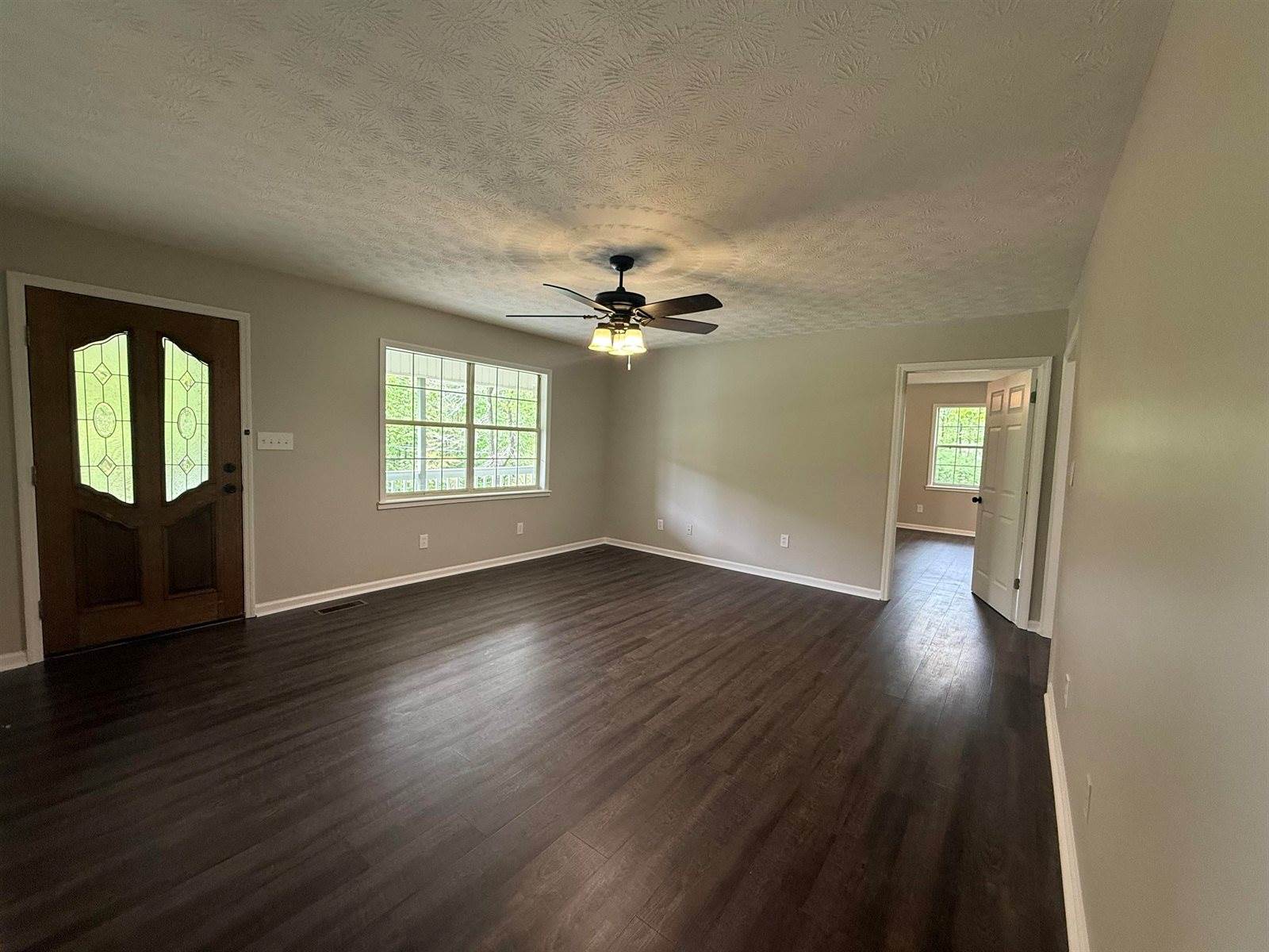 45 Co Rd 1424, Vinemont, AL 35179