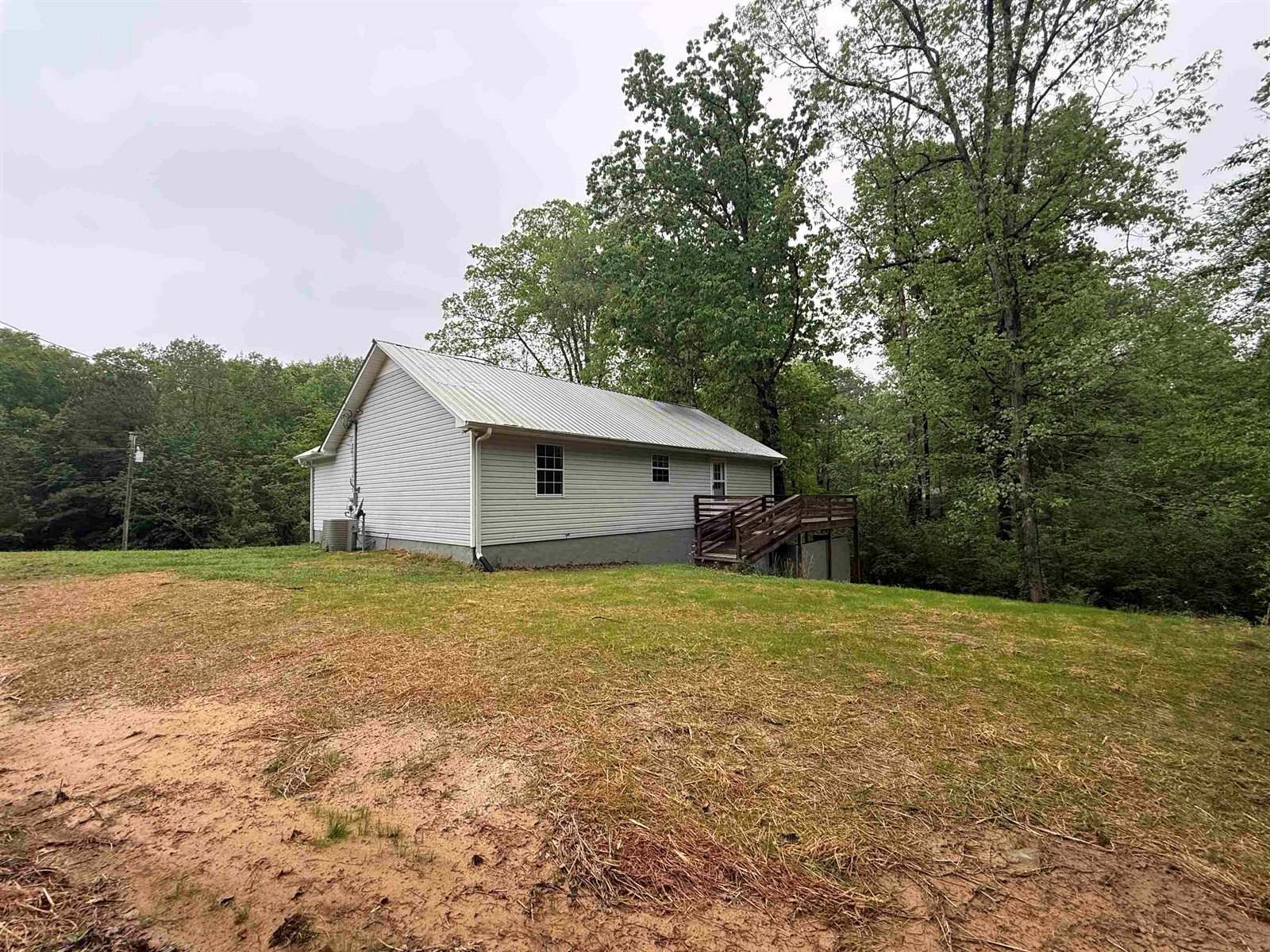 45 Co Rd 1424, Vinemont, AL 35179