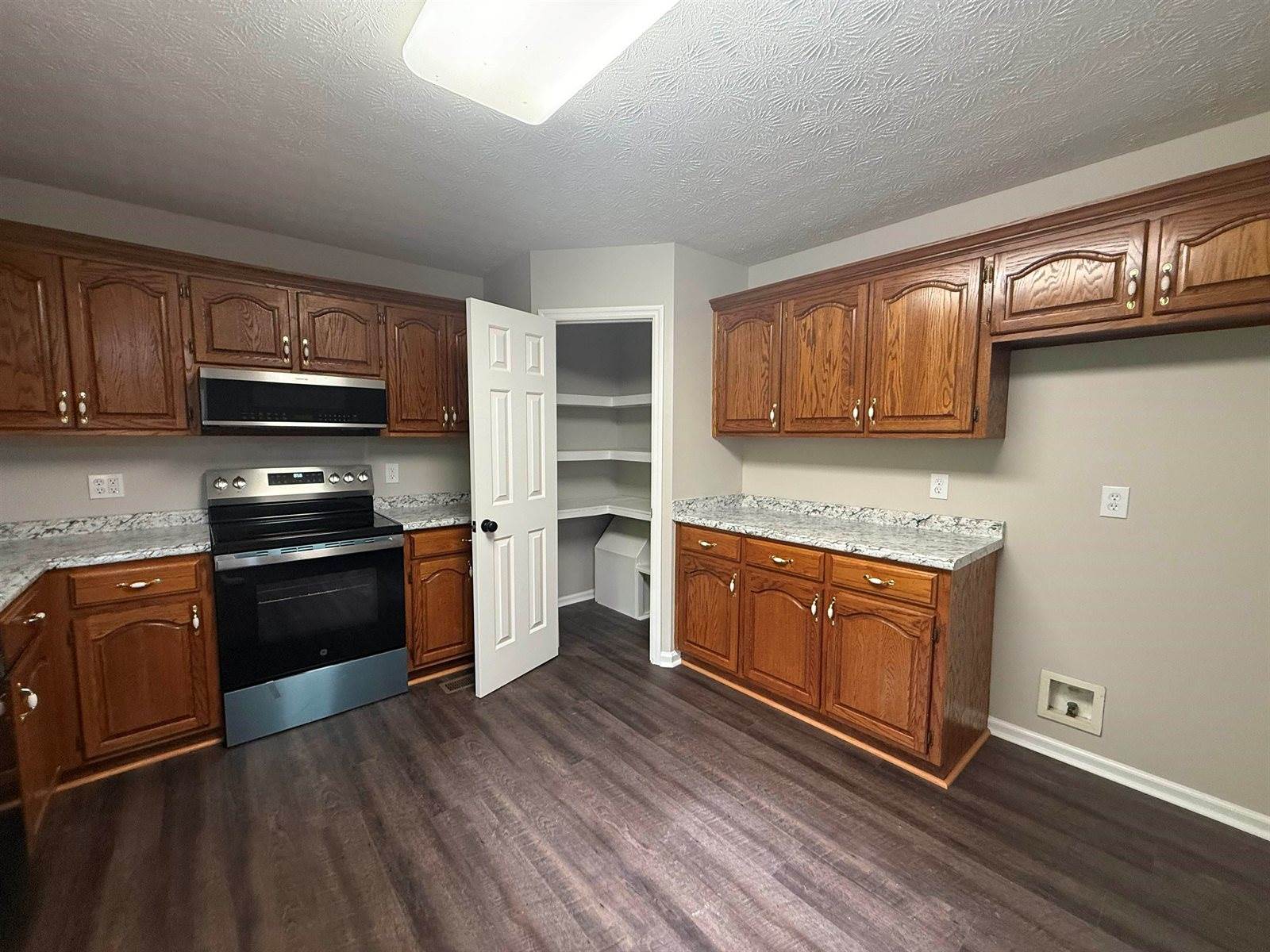 45 Co Rd 1424, Vinemont, AL 35179