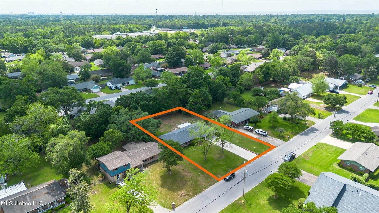 118 Clower Avenue, Long Beach, MS 39560